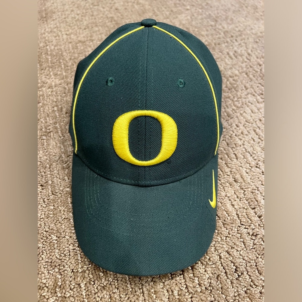 Nike Dri-Fit Oregon Ducks Football Hat